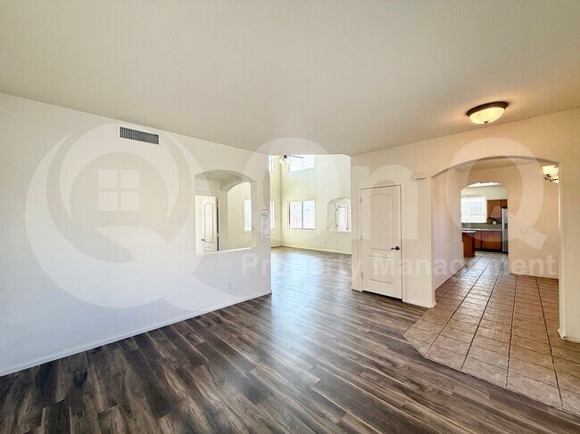Building Photo - 4805 W Alicia Dr