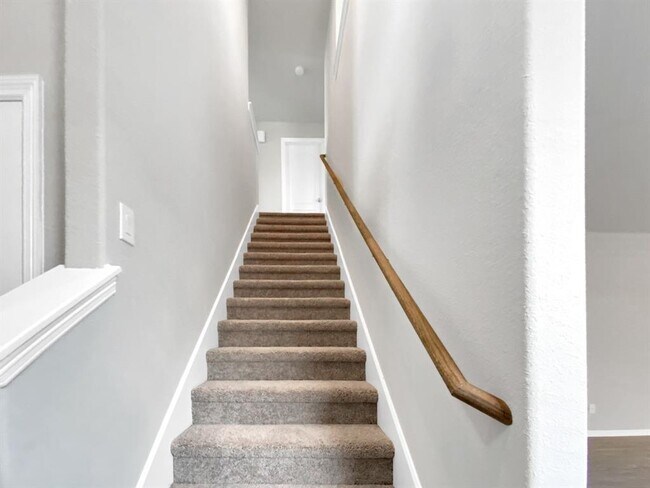 Building Photo - 847 Redinger Ridge Dr