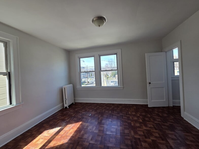 Building Photo - 1171 W Front St