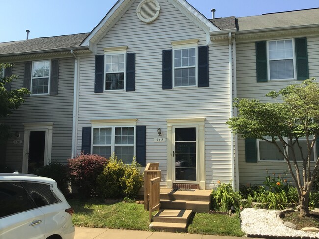 Building Photo - 542 Highland Towne Ln
