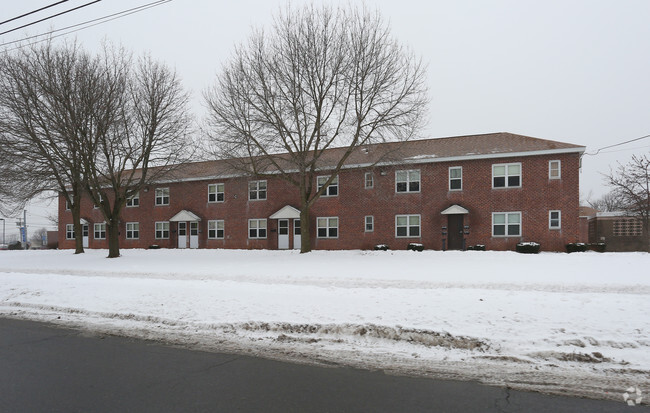 Building Photo - Humphrey Garden