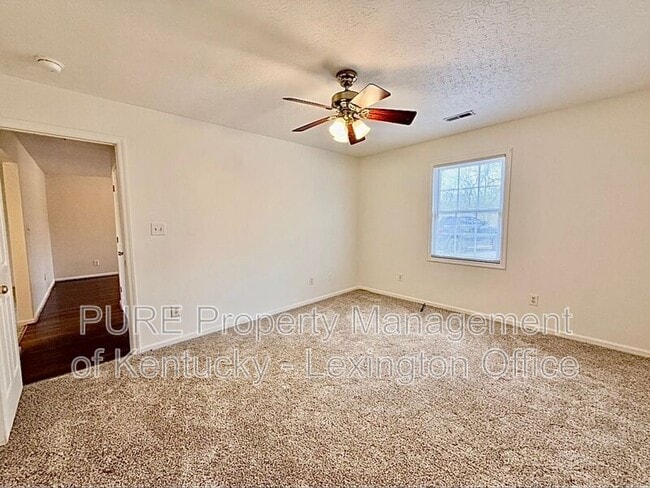 Building Photo - 115 Murphy Ln
