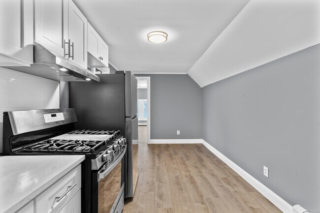 Building Photo - 55 Elliot St