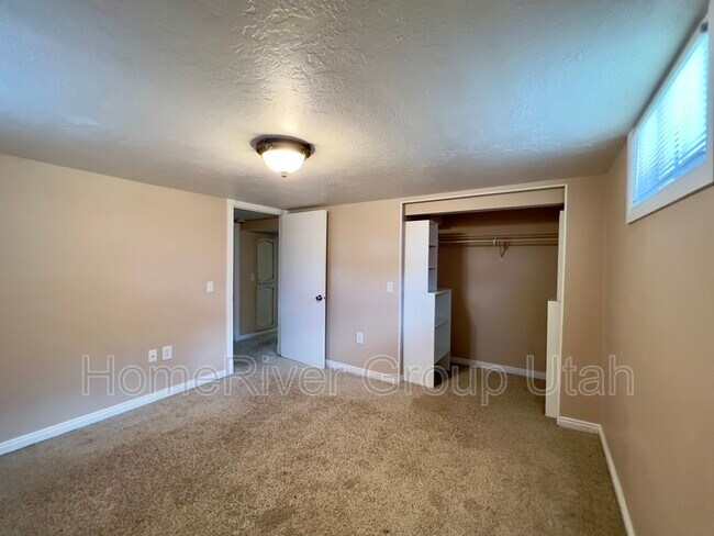 Building Photo - 2155 Westminster Ave