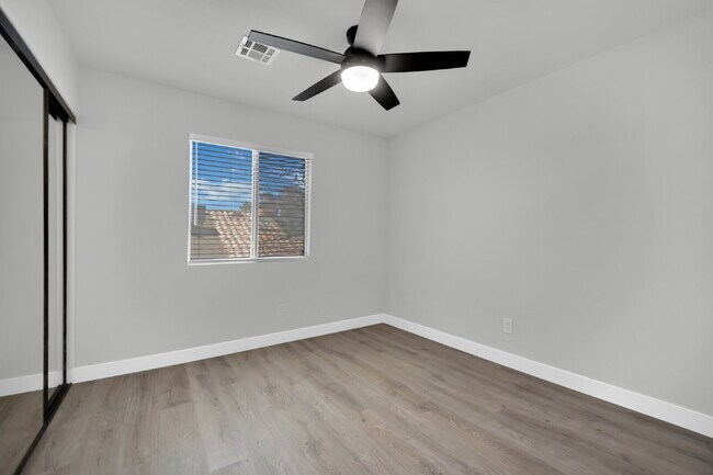 Building Photo - Step into this charming 3-bedroom, 3-bathroom home that has so much to offer!