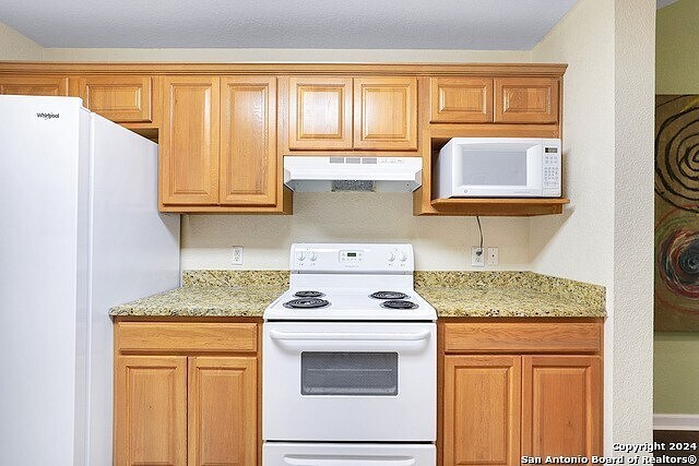 Building Photo - 3202 Eisenhauer Rd