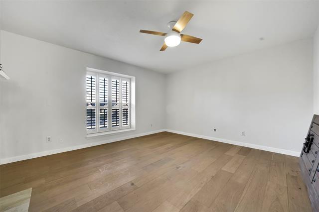 Building Photo - 2111 E Belt Line Rd