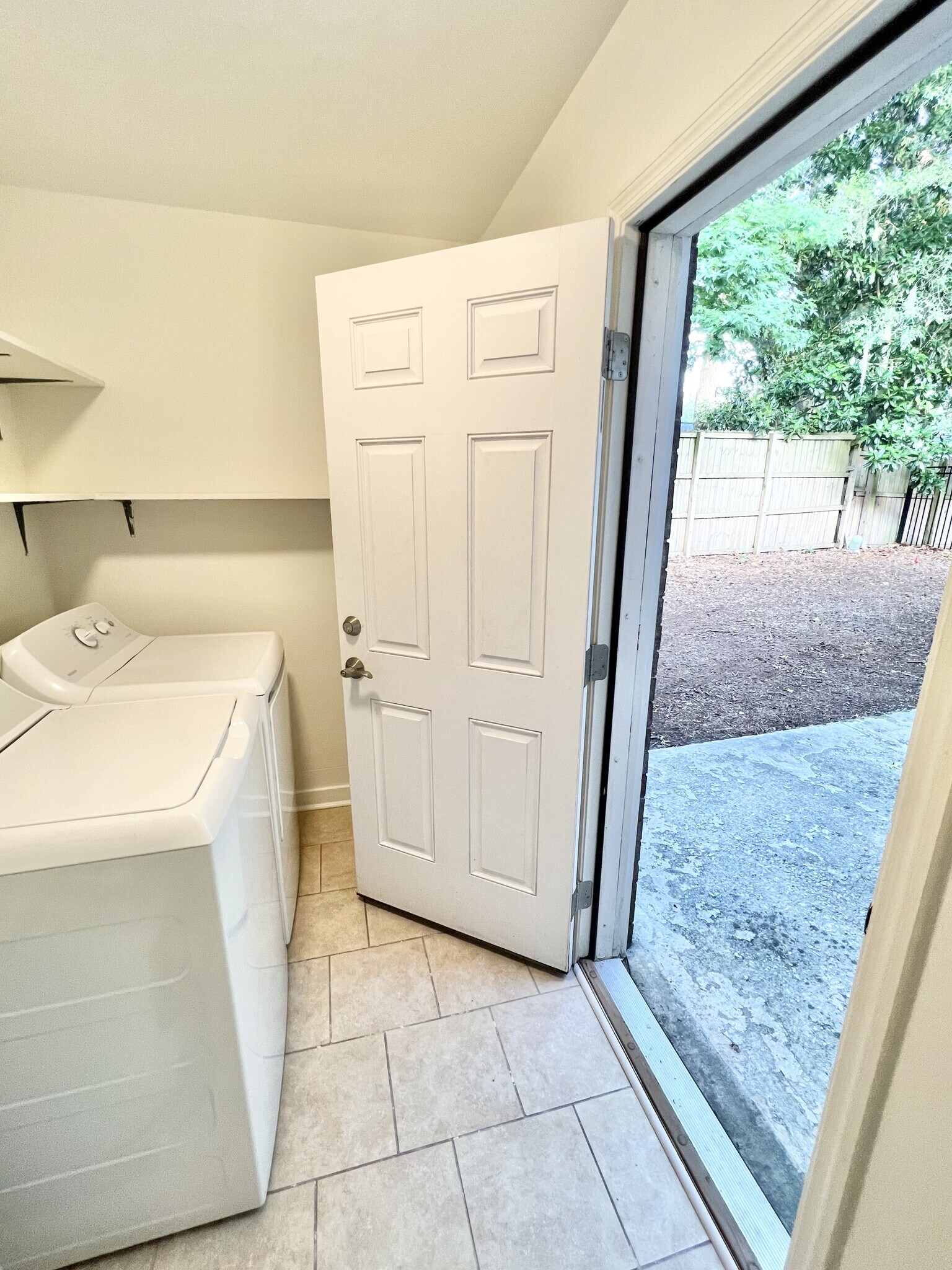 Laundry Room/ Rear Mud Room - 274 Fleming Rd