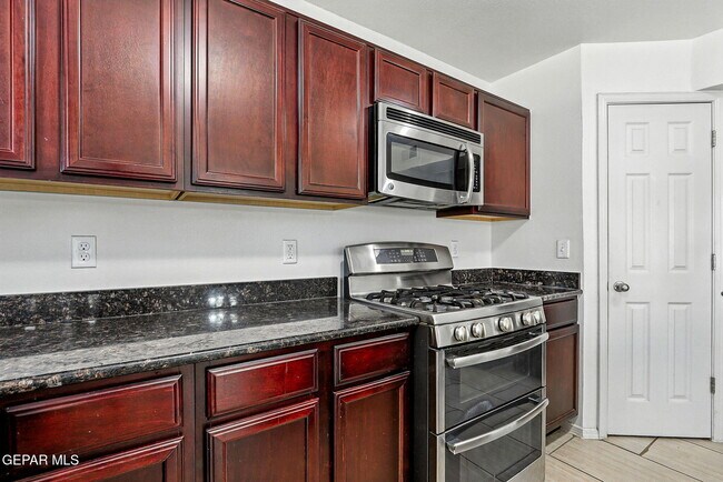 Building Photo - 5052 Silver Cholla Dr