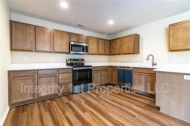 Building Photo - 1510 Coventry Ct