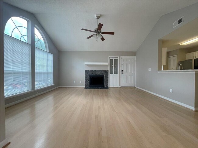 Building Photo - 1107 Sandy Ln Dr