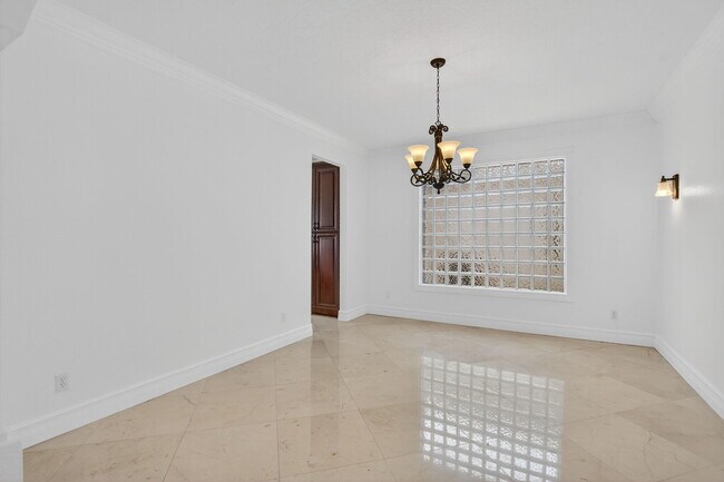 Building Photo - 8326 Emerald Winds Cir