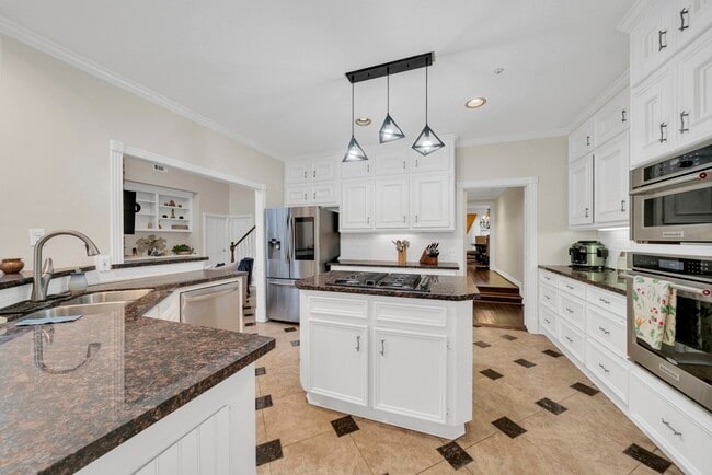Building Photo - 70 N Skyflower Ct