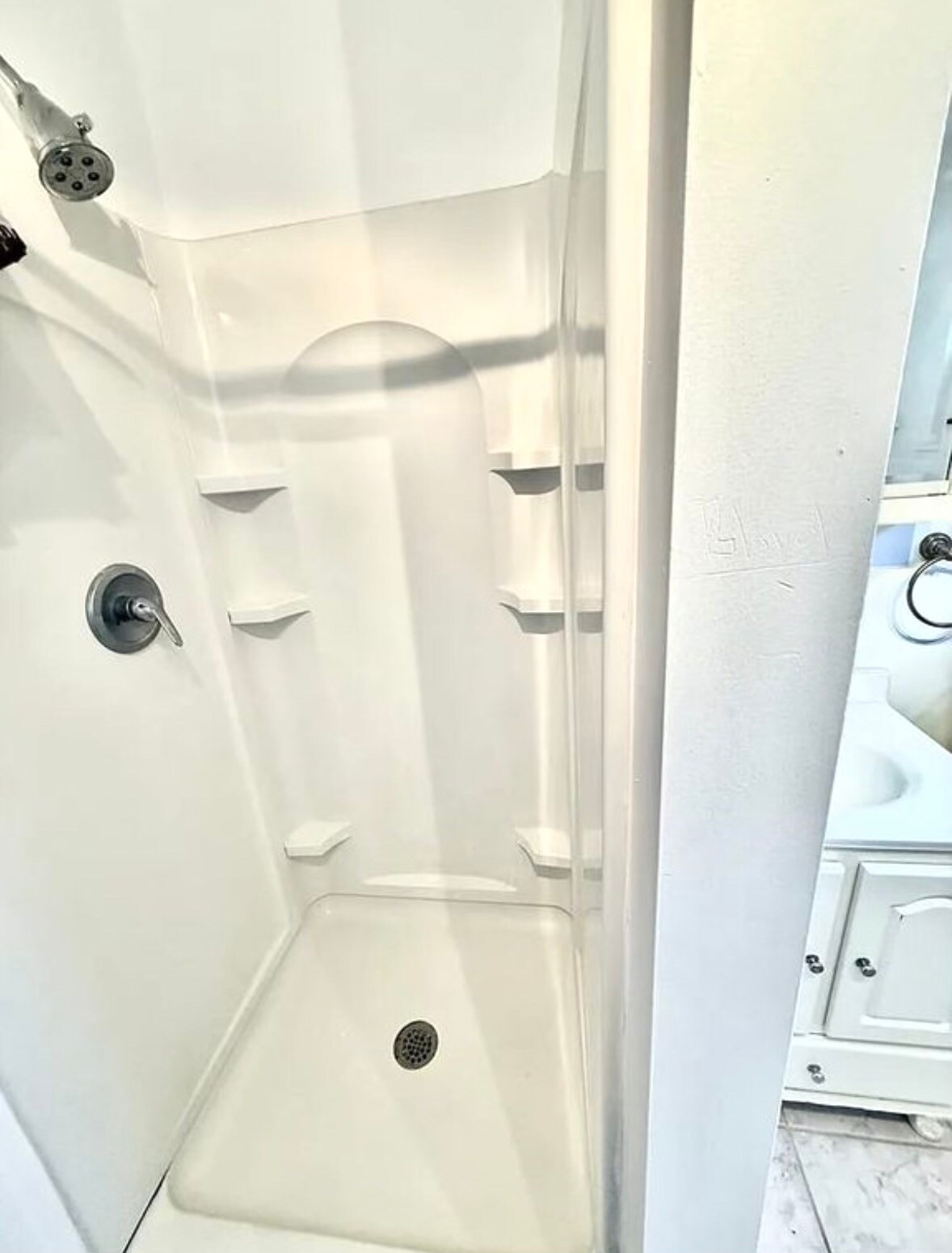 Building Photo - 6 Citadel Ct