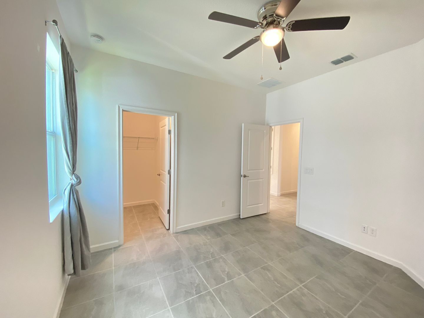 Building Photo - 1273 Hendon Lp