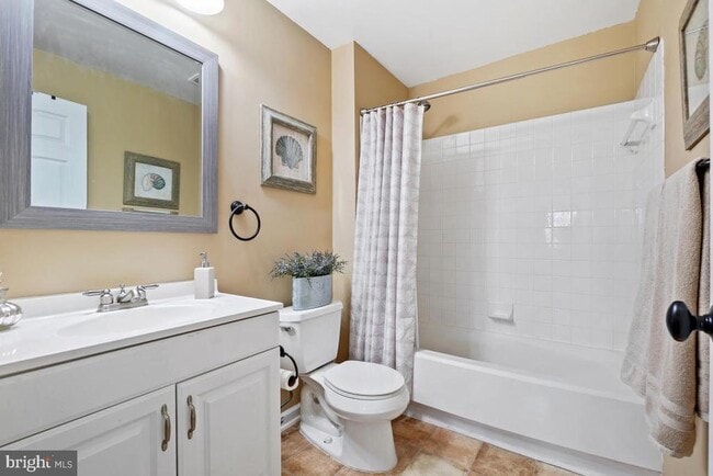 Building Photo - 8095 Lacy Dr