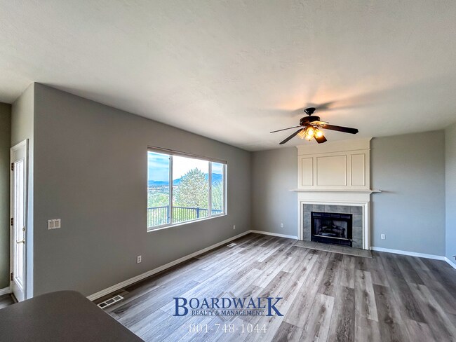 Building Photo - 833 Molasses Mill Dr