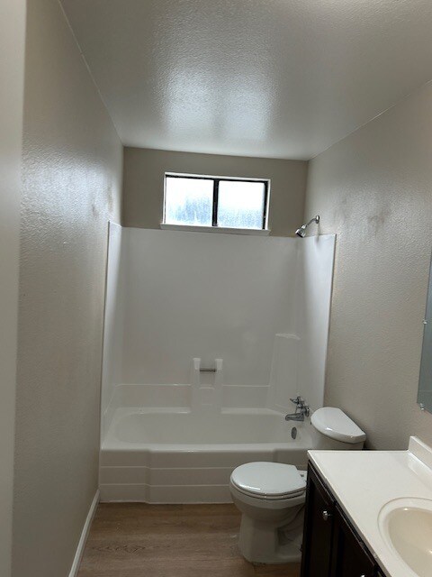 Building Photo - Stockton 3 Bedroom, 2 Bathroom, plus Bonus Room Home