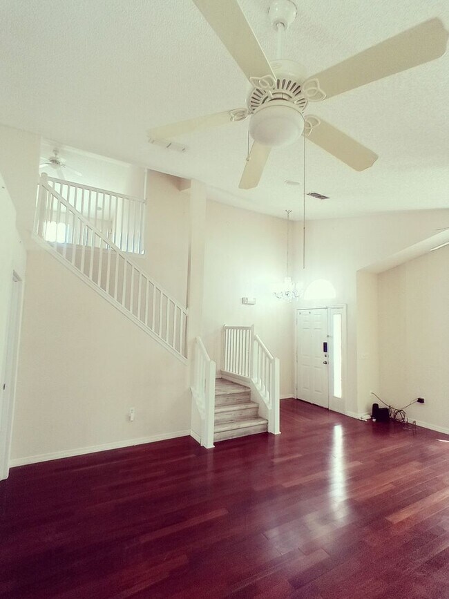 Building Photo - 17411 Woodcrest Way