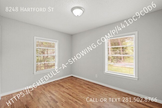 Building Photo - 8248 Hartford St