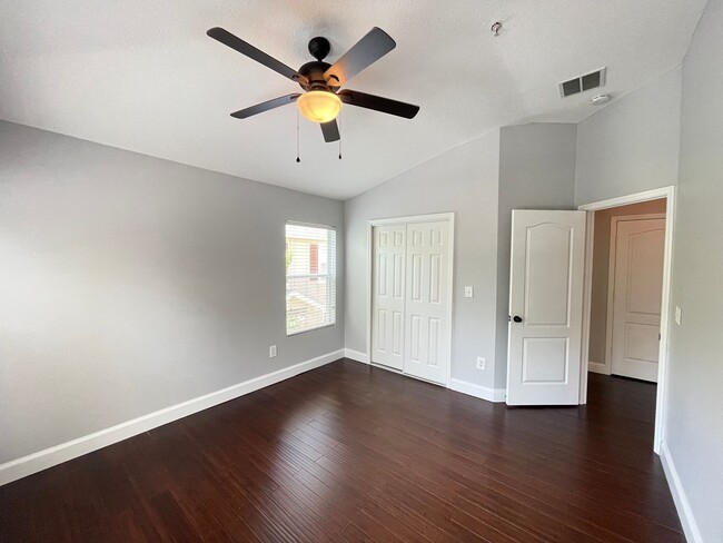 Building Photo - 10826 Eclipse Lily Way