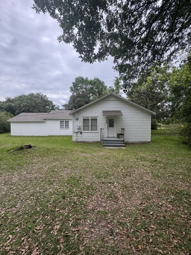 Building Photo - 5795 FM 1122