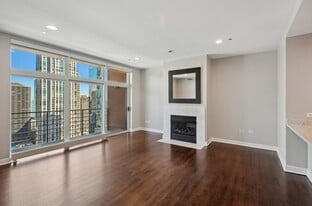 Building Photo - 415 E North Water St