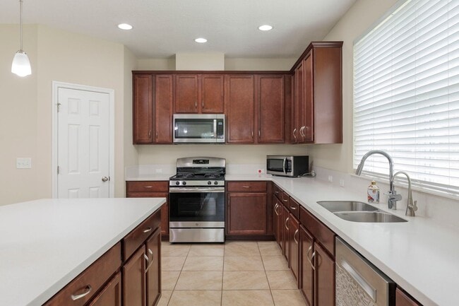 Building Photo - Single Family home in Shearwater