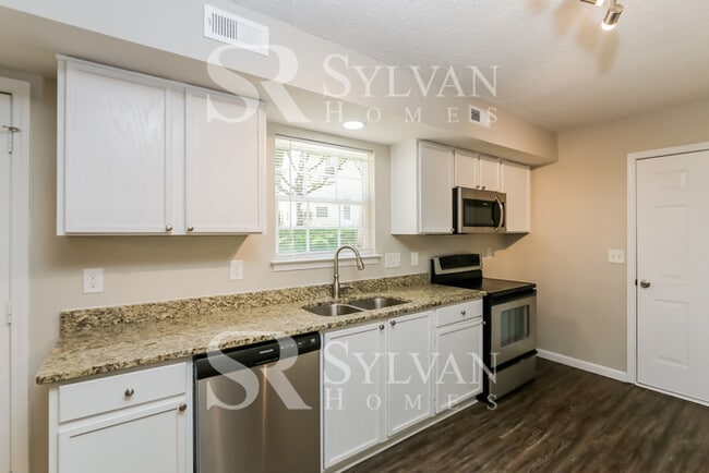Building Photo - Come view this charming home