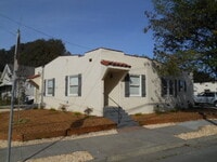 Building Photo - 803 Wheeler St