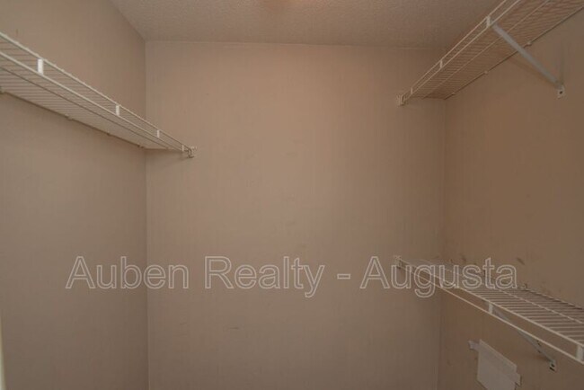 Building Photo - 3428 Monte Carlo Dr