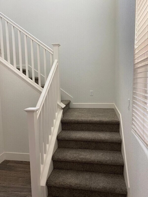 Building Photo - 2454 Fidalgo Wy
