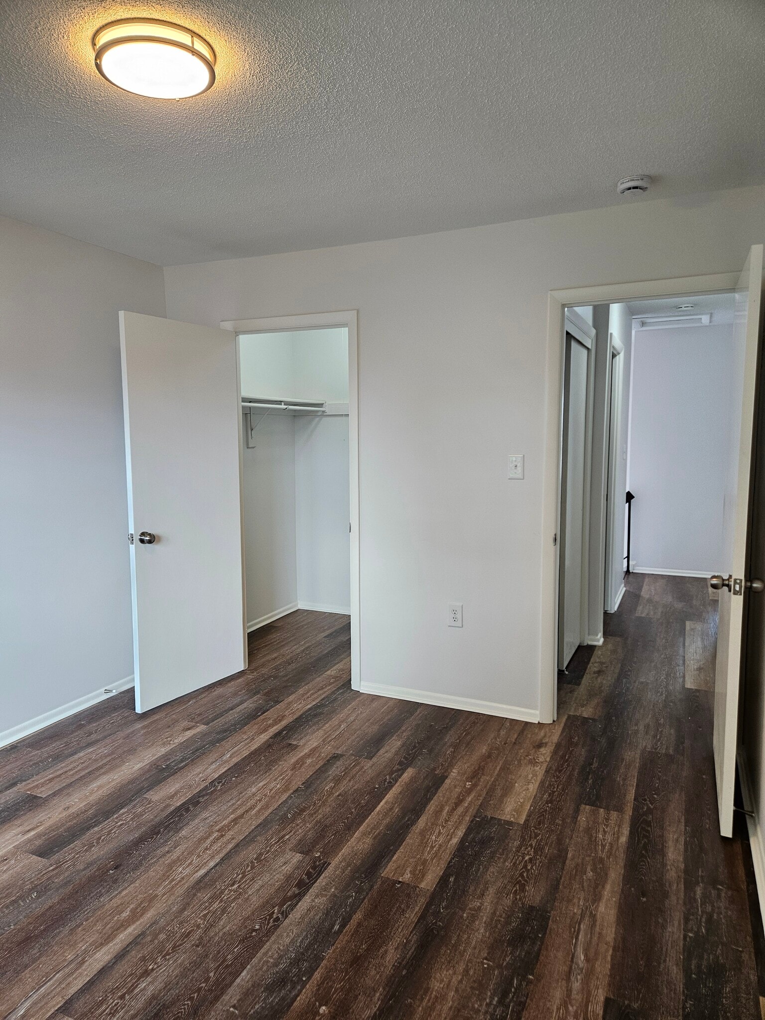 Building Photo - 6322 Bentham Ct