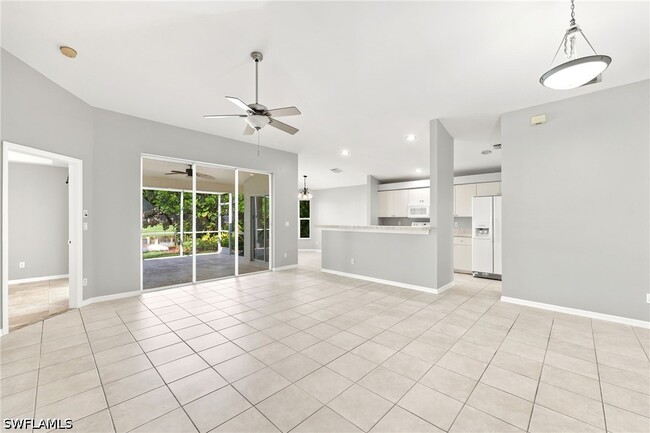 Building Photo - 25925 Pebblecreek Dr