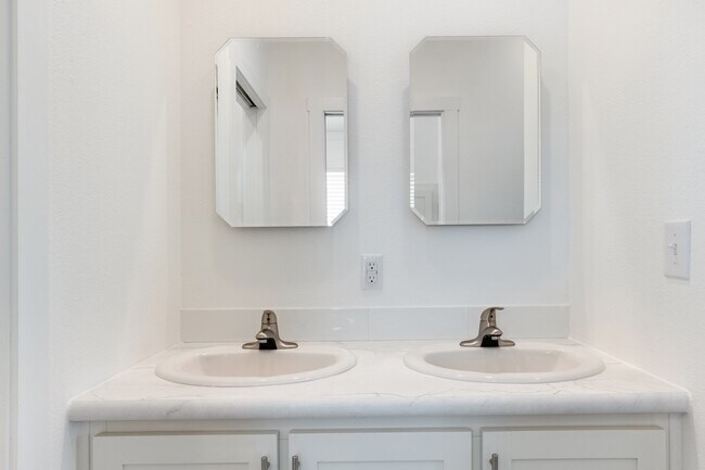 Building Photo - 25928 Haynie Flat Rd