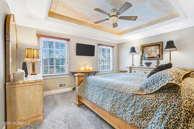 Building Photo - 909 Brookside Ave