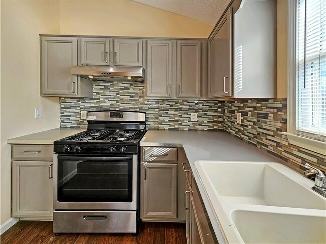 Building Photo - 100 Ginnity Dr