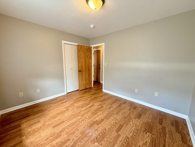 Building Photo - 105 Oakwood Meadows Dr