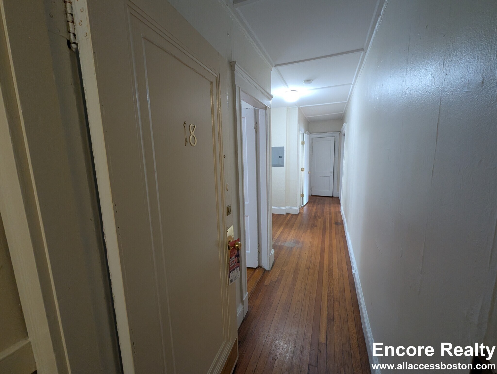 Building Photo - 464 Commonwealth Ave