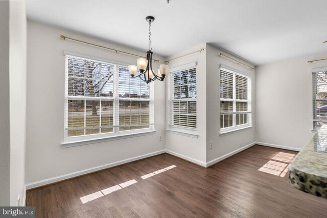 Building Photo - 14006 Vista Dr