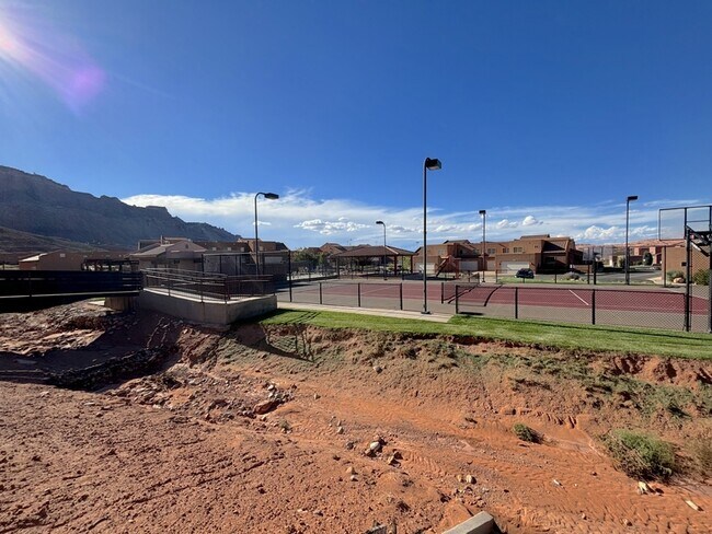Building Photo - 3862 Desert Willow Cir