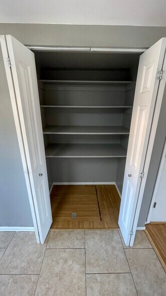 Building Photo - 1812 Monterey Rd