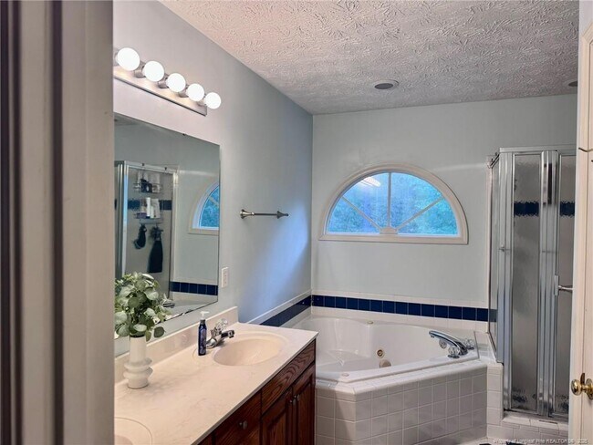 Building Photo - 6577 Countryside Dr