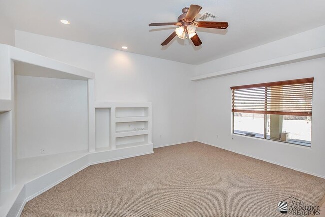 Building Photo - 11626 S Dorothy Dr