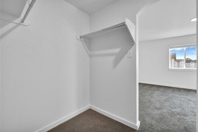Building Photo - 12603 Telge Rd