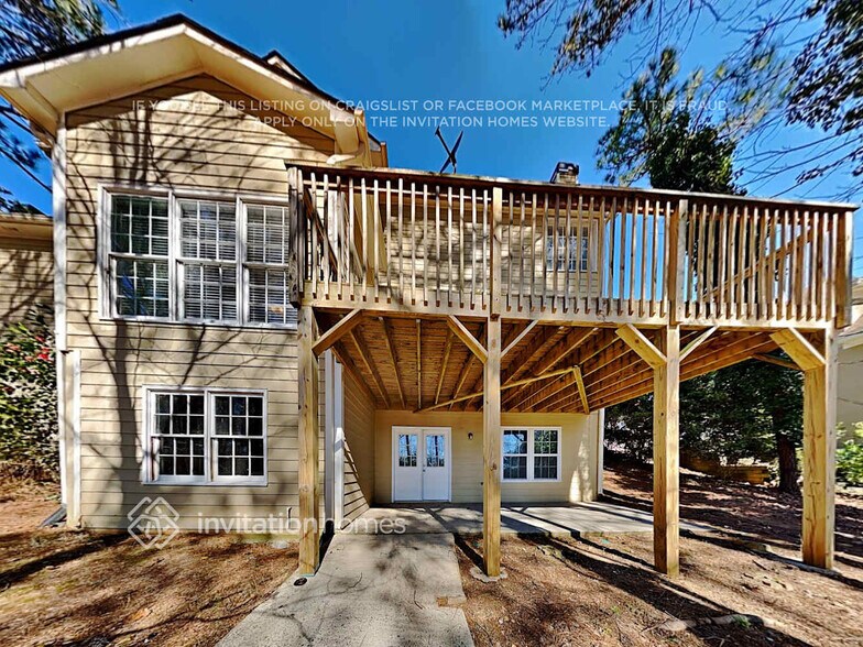 Building Photo - 915 Laurel Crest Dr