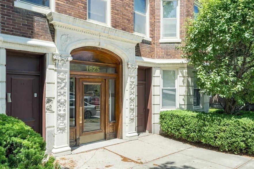 Building Photo - 1625 Commonwealth Ave