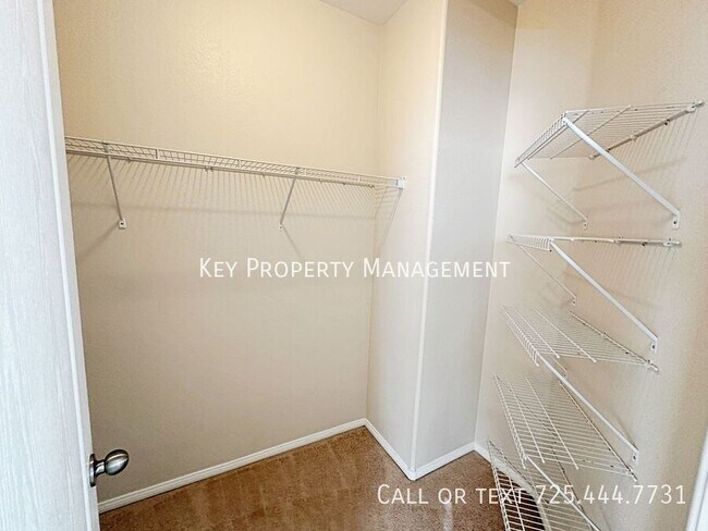 Building Photo - 4 BEDROOM HOME LOCATED IN CENTENNIAL HILLS