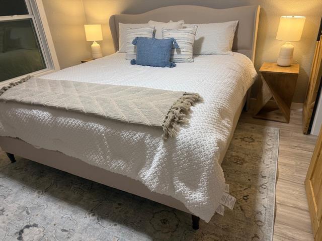 Building Photo - 328 N Taylor St