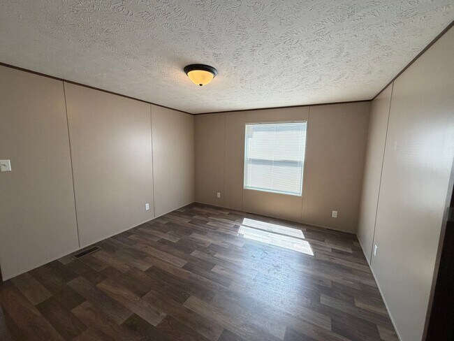 Building Photo - 20 Tylers Cookie Ln